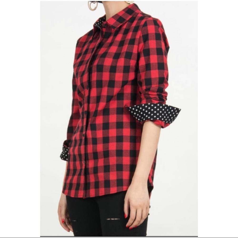 1 left ‼️ plaid shirt with polka dot details